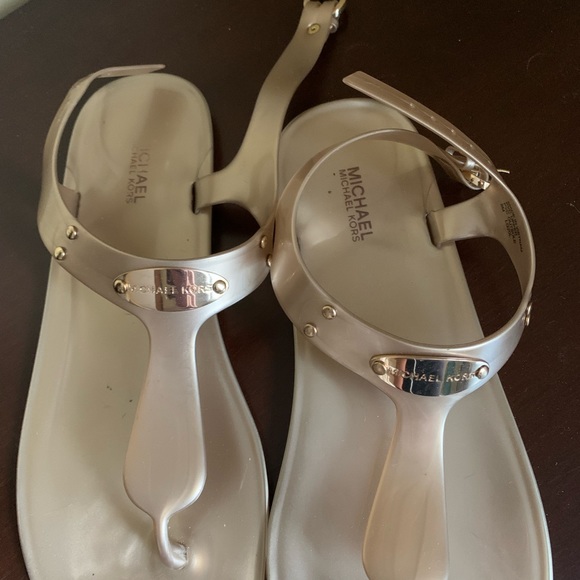 Michael Kors Jelly Shoes - Picture 3 of 5